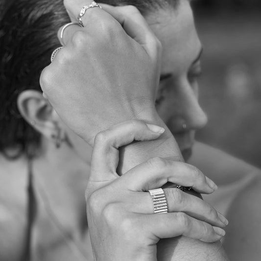 TIA 03 - Inside & Out Big