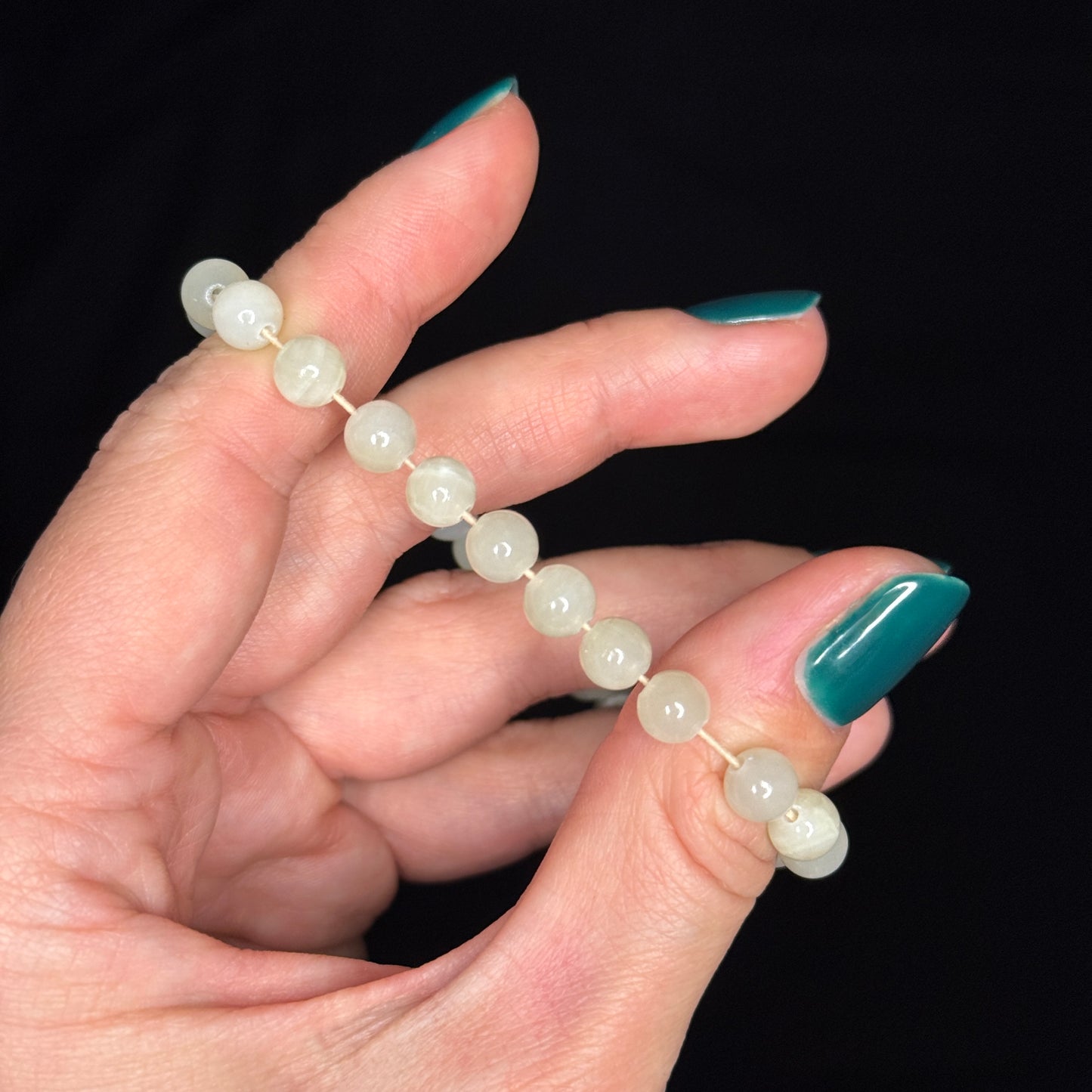 Perlenarmband „Icey Yellow“ – Natursteinperlen mit 925 Sterling Silber Verschluss